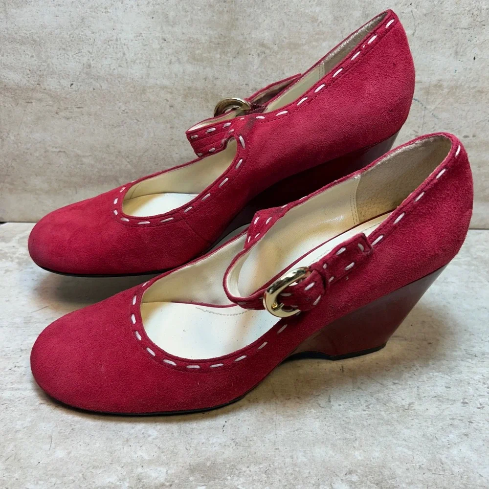 Franco Sarto Red Suede Mary Jane Wedge Pumps Whipstitch 10M L-SIRUP